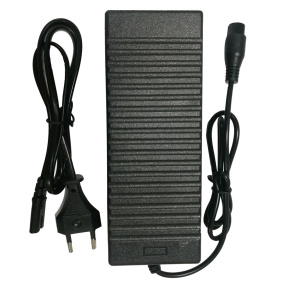 Charger for electric scooter City Boss R3 / V4 (36V) - passive