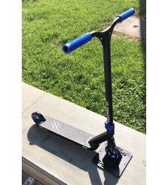 Scootshop.cz Custom Longway X Bestial Wolf scooter black blue